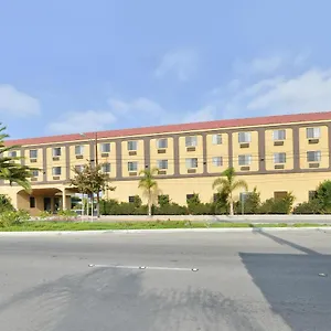Hotel Lax Stadium